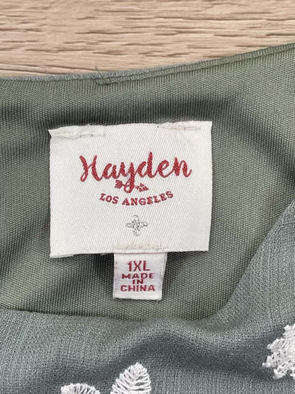 Hayden Los Angeles Embroidered Midi Dress 1XL Sage Green Boho Pockets - Picture 6 of 11